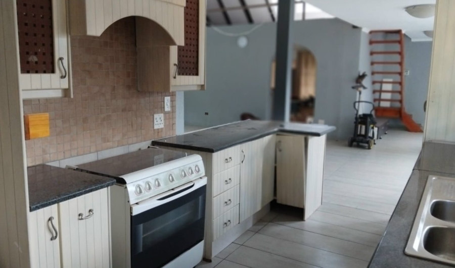 5 Bedroom Property for Sale in Vaalpark Free State